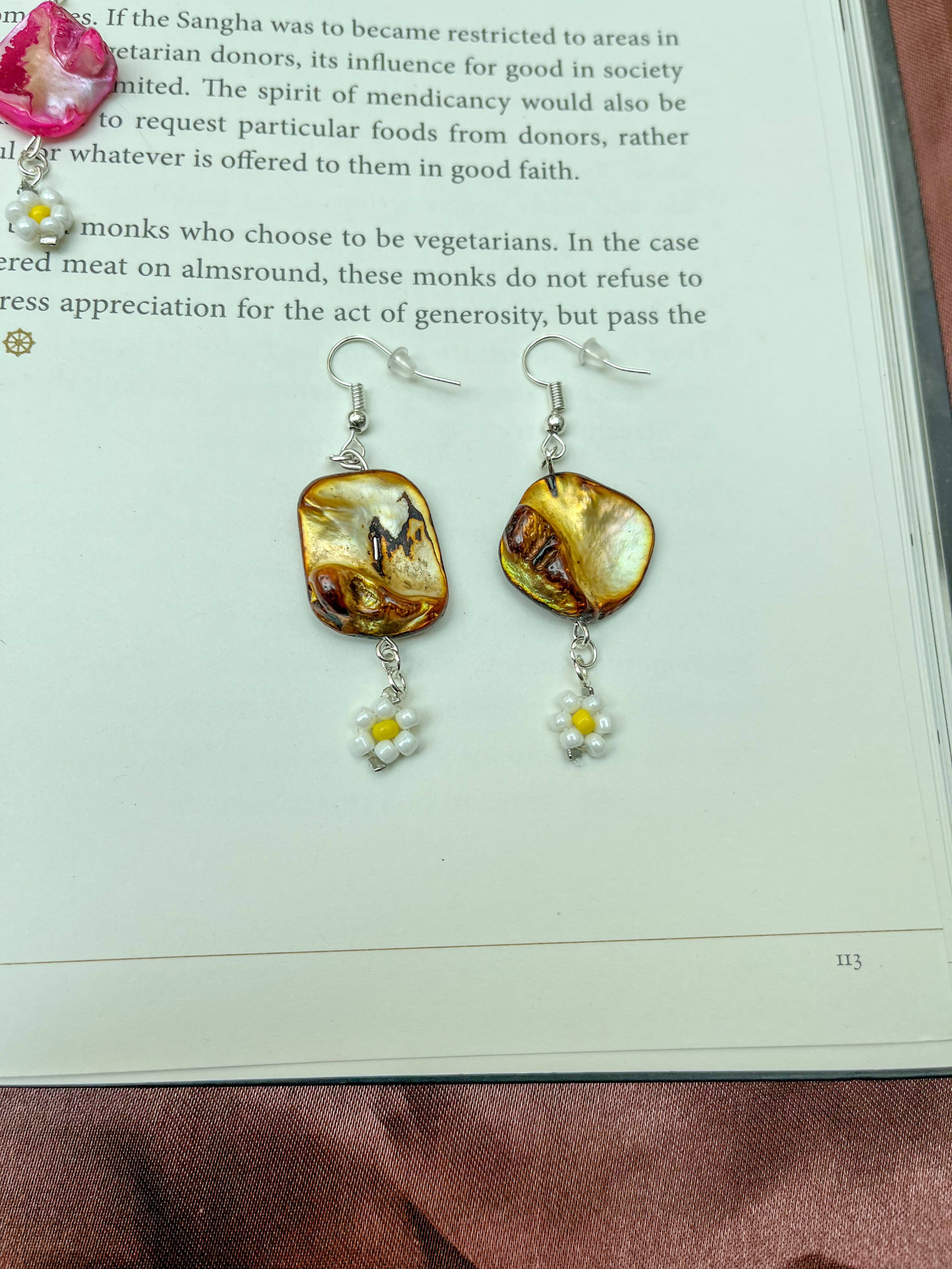 Cosmos shell earrings